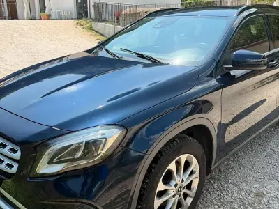 Usata Mercedes GLA180 Luxury 122 CV (89 kW) 2018 SUV