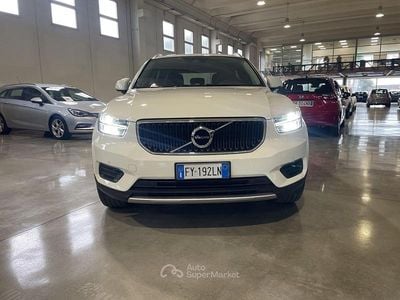 Usata Volvo XC40 Business Edition 150 CV (110 kW) 2019 Bianco SUV