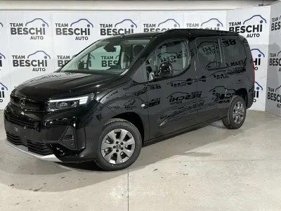 Neu Opel Combo Elegance 131 PS (96 kW) 2026 Schwarz Van / Kleinbus