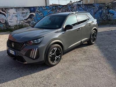 Begagnad Peugeot e-2008