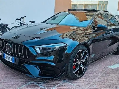 Usata Mercedes A45 AMG 136 CV (100 kW) 2022 Nero Utilitaria