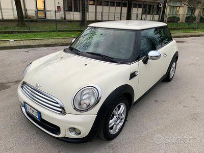 Usata Mini One D 89 CV (65 kW) 2011 Beige Utilitaria