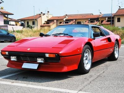 Usata Ferrari 308 214 CV (157 kW) 1981 Rosso Cabrio