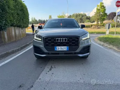 Usata Audi Q2 Business 150 CV (110 kW) 2017 Grigio SUV
