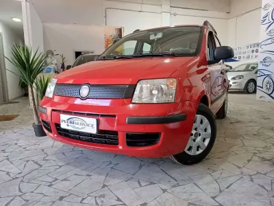 Usata Fiat Panda Dynamic 69 CV (50 kW) 2012 Rosso Utilitaria