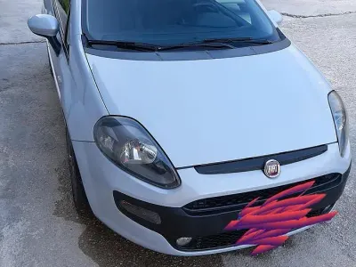 Usata Fiat Grande Punto Sport 120 CV (88 kW) 2010 Utilitaria