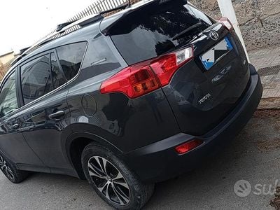Usata Toyota RAV4 124 CV (91 kW) 2014 Grigio SUV
