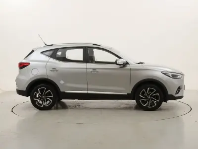 Usata MG ZS Luxury 106 CV (77 kW) 2024 Argentoargento SUV