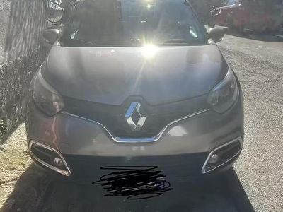 Usata Renault Captur 90 CV (66 kW) 2014 Grigio SUV