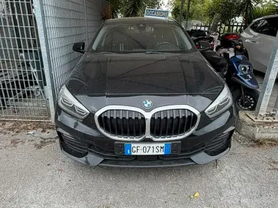 Usata BMW 118 Efficient Dynamics 116 CV (85 kW) 2021 Nero Utilitaria