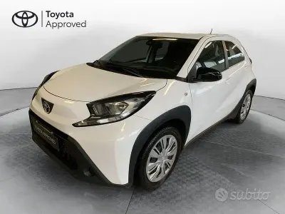 Usata Toyota Aygo X Active 72 CV (52 kW) 2022 Bianco SUV