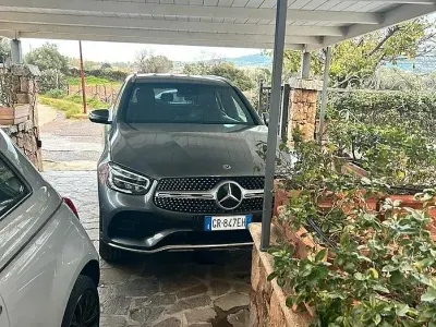 Usata Mercedes GLC220 Premium 194 CV (142 kW) 2019 Grigio SUV