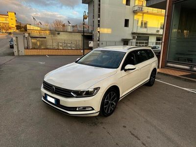 usata VW Passat 2.0 TDI DSG Business BlueMotion Technology