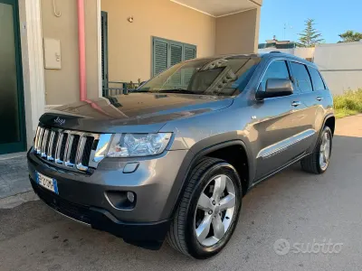 Usata Jeep Grand Cherokee 241 CV (177 kW) 2012 Grigio SUV