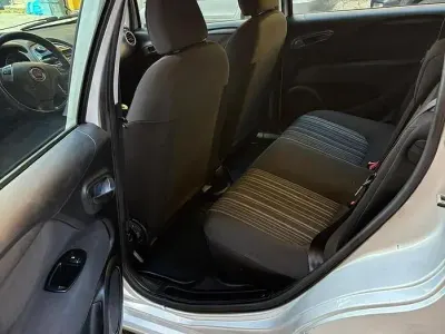 Usata Fiat Grande Punto 75 CV (55 kW) 2011 Grigio Utilitaria