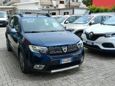 Gebraucht Dacia Sandero Stepway 90 PS (66 kW) 2017 Blau Limousine