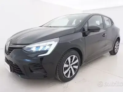 Usata Renault Clio V Equilibre 91 CV (66 kW) 2023 Grigio Berlina