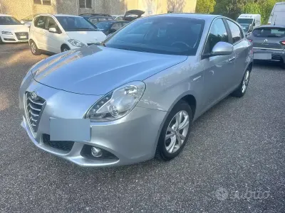 Usata Alfa Romeo Giulietta 120 CV (88 kW) 2015 Grigio Utilitaria