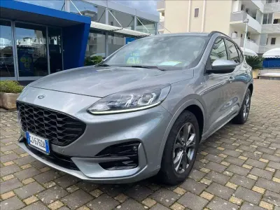 Usata Ford Kuga ST-Line 190 CV (139 kW) 2022 Grigio metallizzato SUV