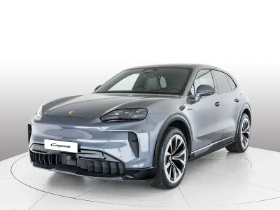 Nuova Porsche Cayenne Electric 2026 Grigio vanadio metallizzato SUV