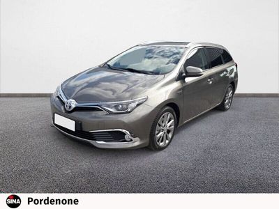 usata Toyota Auris Hybrid 