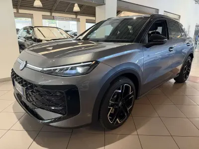 Nuova VW T-Roc R-line 150 CV (110 kW) 2026 Other SUV