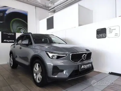 Usata Volvo XC40 Core 163 CV (119 kW) 2022 Grigio SUV