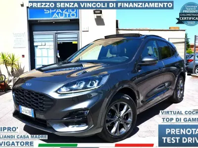 Usata Ford Kuga ST-Line 152 CV (111 kW) 2022 Grigio SUV