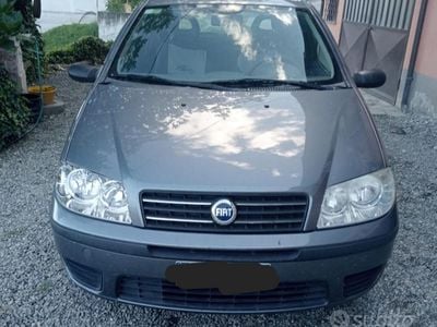 Usata Fiat Punto 80 CV (58 kW) 2004 Utilitaria