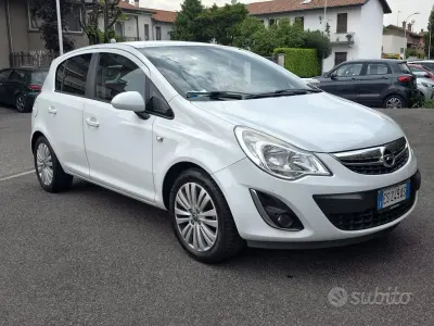 Usado Opel Corsa 86 HP (63 kW) 2013 Branco Citadino