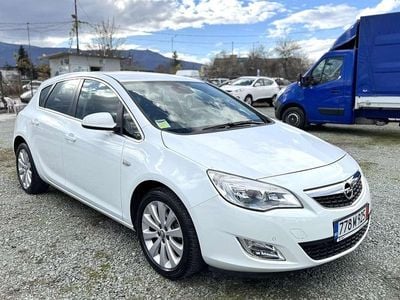 Usata Opel Astra Cosmo 116 CV (85 kW) 2011 Berlina