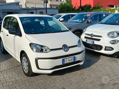 Usata VW up! take up! 60 CV (44 kW) 2019 Bianco Utilitaria