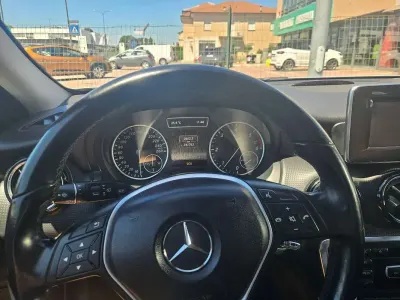Usata Mercedes A180 109 CV (80 kW) 2013 Berlina