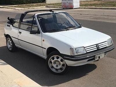 Usata Peugeot 205 1989 Berlina