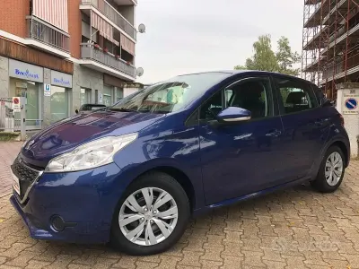 Usata Peugeot 208 82 CV (60 kW) 2013 Blu Utilitaria