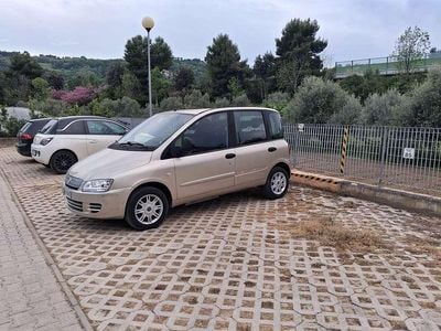 Gebraucht Fiat Multipla Active 92 PS (67 kW) 2006 Grau Van / Kleinbus