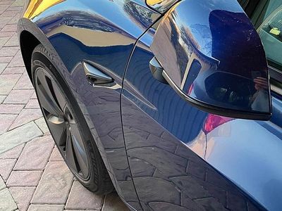 Usata Tesla Model 3 RWD 208 kW (283 CV) 2023 Blu Berlina