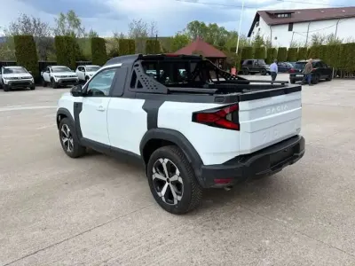 Nouă Dacia Duster Essentiel 122 CP (89 kW) 2026 Other Pickup
