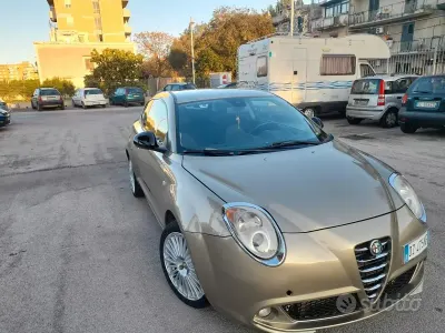 Usata Alfa Romeo MiTo Distinctive 120 CV (88 kW) 2010 Giallo Utilitaria