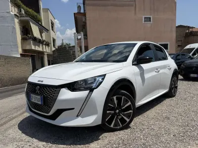 Usata Peugeot e-208