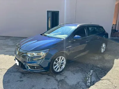 Usata Renault Mégane II Intens 115 CV (84 kW) 2021 Blu Berlina
