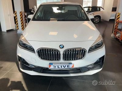 Usata BMW 216 Active Tourer Luxury Line 116 CV (85 kW) 2019 Bianco Monovolume