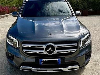 Mercedes GLB200