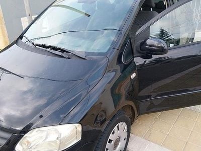 Usata VW Fox 54 CV (39 kW) 2009 Nero Utilitaria
