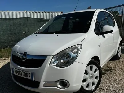 Usata Opel Agila Enjoy 65 CV (47 kW) 2010 Marrone Utilitaria
