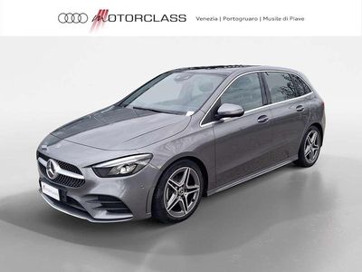 Usata Mercedes B200 Premium 150 CV (110 kW) 2019 Grigio Monovolume