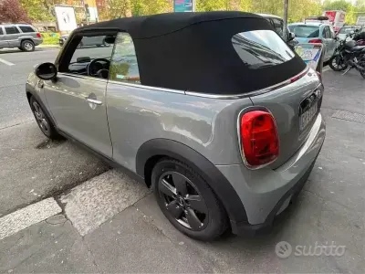 Usata Mini Cooper Cabriolet Classic 136 CV (100 kW) 2022 Grigio Cabrio