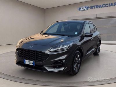 Usata Ford Kuga ST-Line 120 CV (88 kW) 2024 Grigio metallizzato SUV