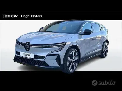 Käytetty Renault Megane E-Tech Techno 55 kW (75 HP) 2023 Harmaa Sedan