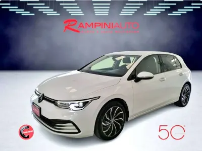 Usata VW Golf VIII 110 CV (80 kW) 2021 Bianco Berlina
